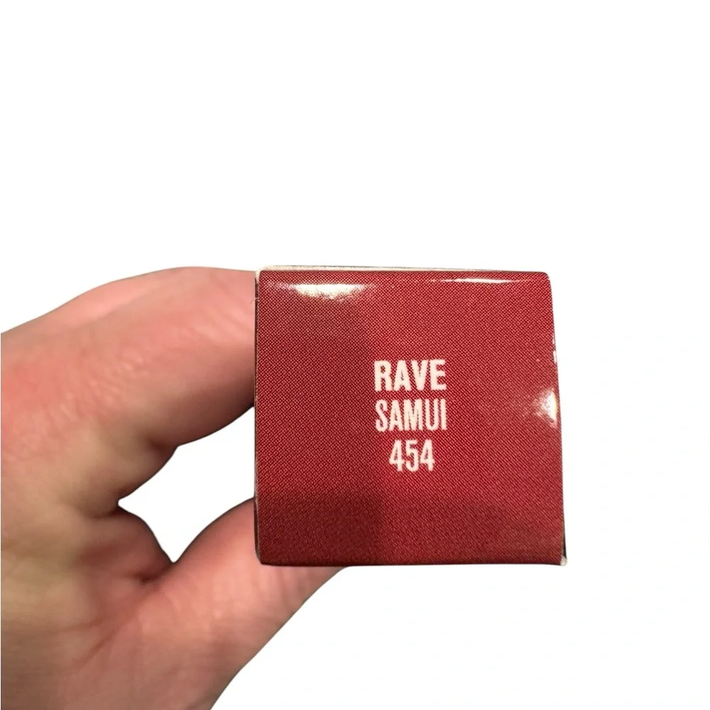 Il Makiage Rave Super Sheer Lip Color. In Samui #454. NWT/NIB